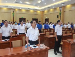 ĐẢNG BỘ CÔNG TY TNHH XỔ SỐ KIẾN THIẾT BÌNH THUẬN TỔ CHỨC CHÀO CỜ ĐẦU THÁNG KẾT HỢP SINH HOẠT TƯ TƯỞNG DƯỚI CỜ