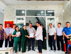 Ấm áp nghĩa tình đồng đội