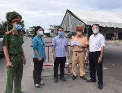 Hỗ trợ 120 triệu đồng cho lực lượng phòng chống dịch TP. Phan Thiết