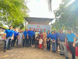 Bàn giao “Nhà nhân ái” cho hộ nghèo trên địa bàn huyện Tuy Phong