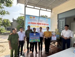 Bàn giao Nhà nhân ái cho hộ có hoàn cảnh khó khăn tại thị xã La Gi