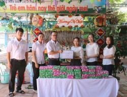 CHI BỘ PHÒNG PHÁT HÀNH THUỘC ĐẢNG BỘ CÔNG TY TNHH XỔ SỐ KIẾN THIẾT BÌNH THUẬN THỰC HIỆN “DÂN VẬN KHÉO”TRONG LĨNH VỰC VĂN HÓA - XÃ HỘI