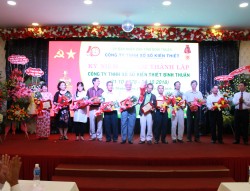 TỔ CHỨC LỄ KỶ NIỆM 40 NĂM THÀNH LẬP CÔNG TY TNHH XỔ SỐ KIẾN THIẾT BÌNH THUẬN