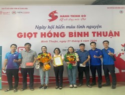 Đoàn viên công đoàn Công ty  tham gia ngày hội hiến máu tình nguyện