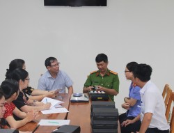 Kiểm tra khối lượng, kích thước bóng quay số và bảo trì hệ thống lồng cầu mở thưởng định kỳ theo quy định.